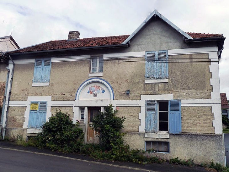 Maison du village - Mont-Saint-Martin