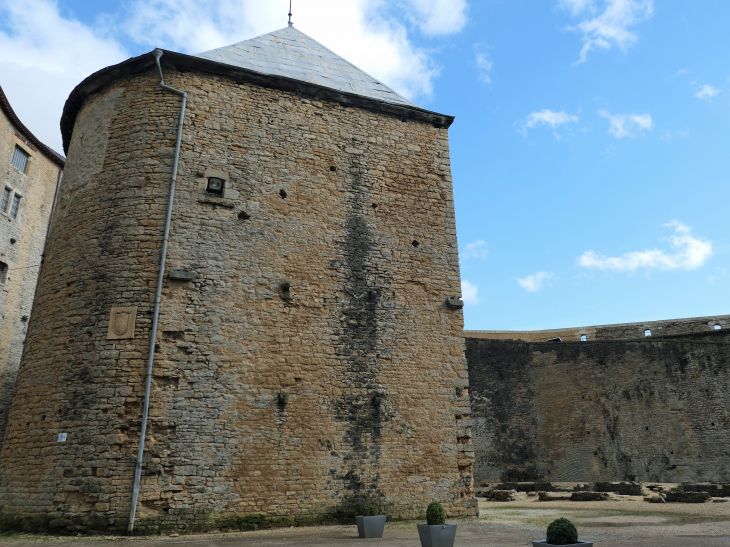 Le château fort : le donjon - Sedan