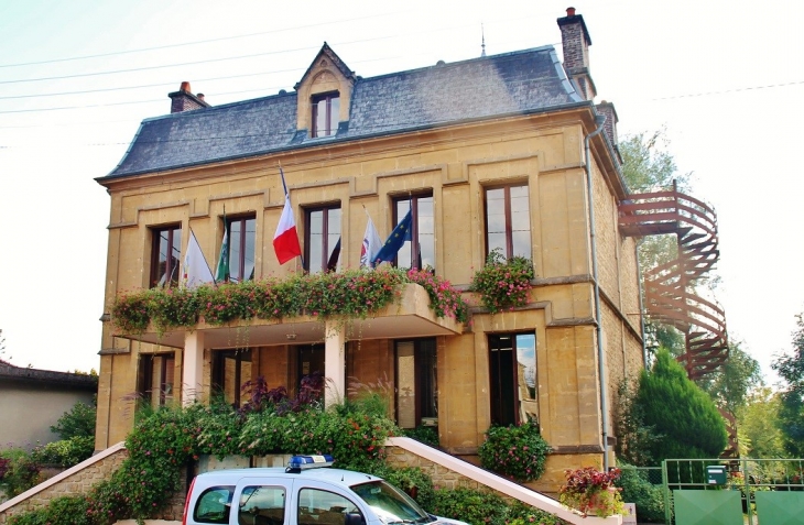 La Mairie - Vivier-au-Court