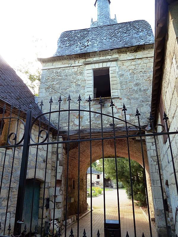 L'entrée du château - Wasigny
