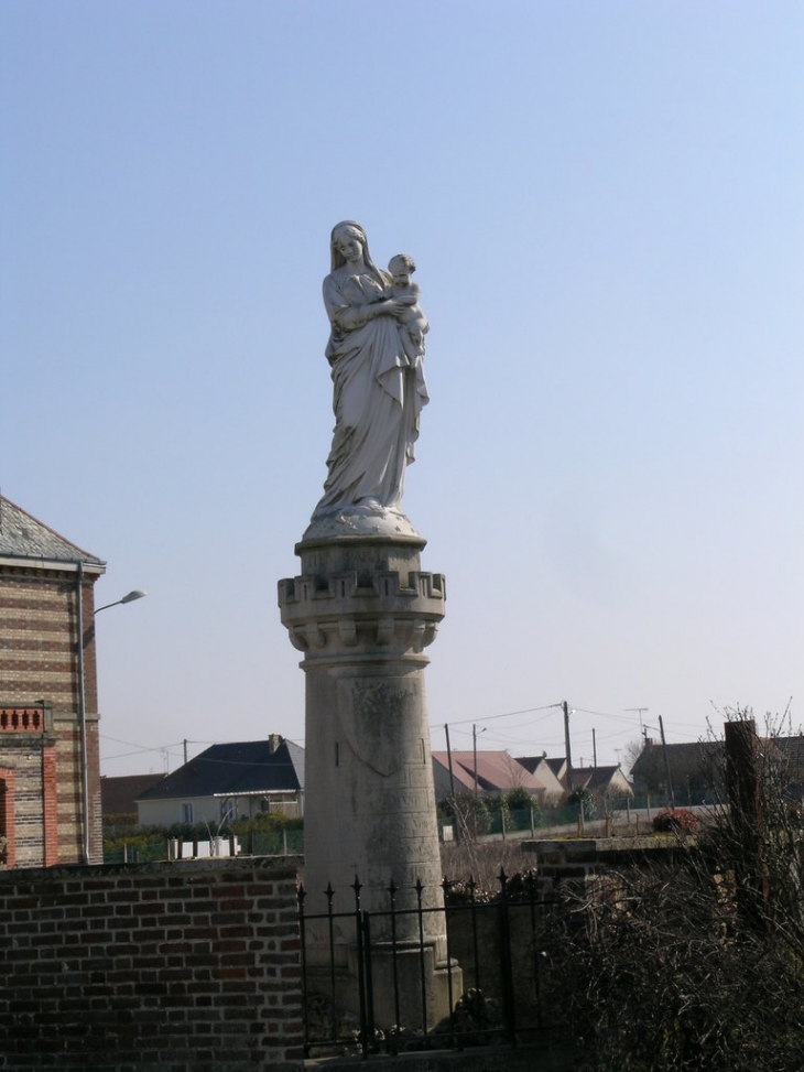 Statue de la vierge - Barberey-Saint-Sulpice