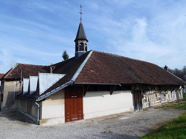 L'église partie ancienne - La Rivière-de-Corps