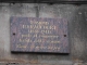 Inscription au dessus d'un portail rue du Dr MOUGEOT