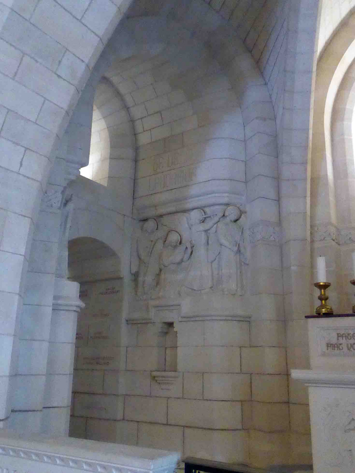 Le mémorial des batailles de la Marne : chapelle basse - Dormans