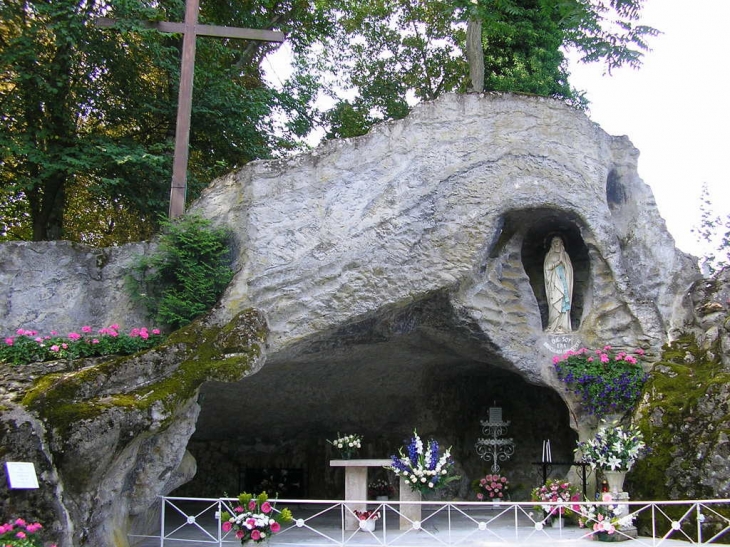 Reconstitution grotte de Lourdes - Le Mesnil-sur-Oger