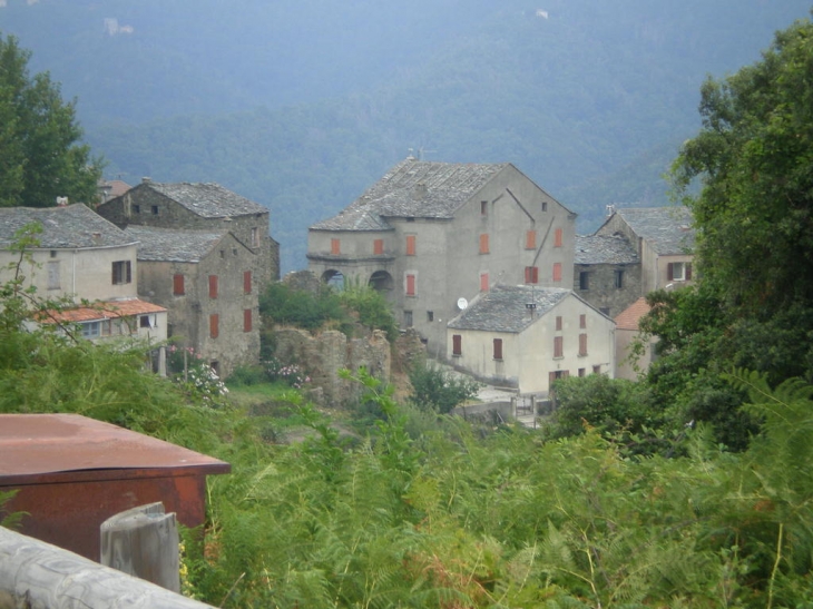Le village - Perelli