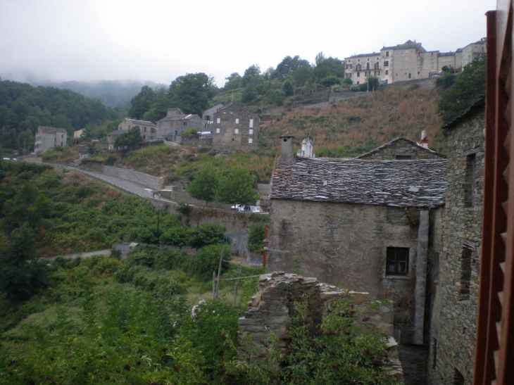 Vue village - Perelli