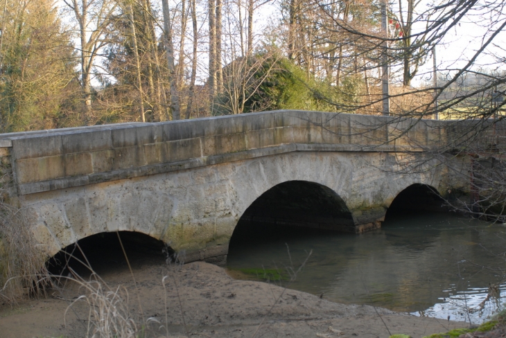 Pont romain - Avilley