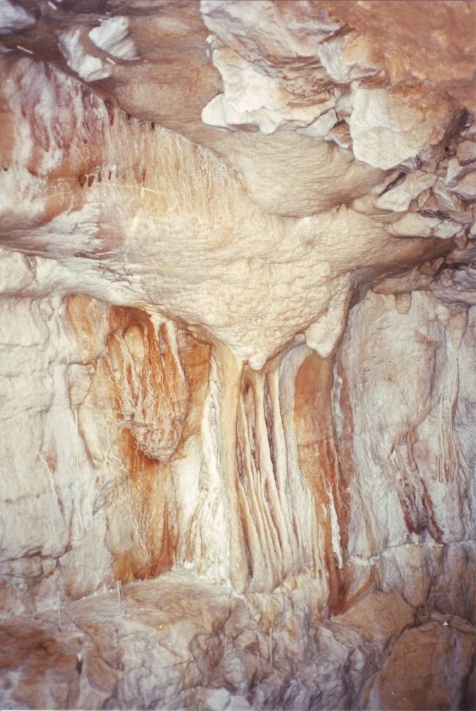 Grotte des chaillets - Cademène