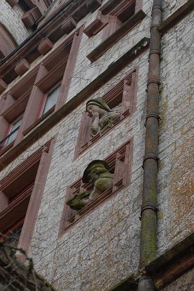 Chatelains au balcon - Cubry