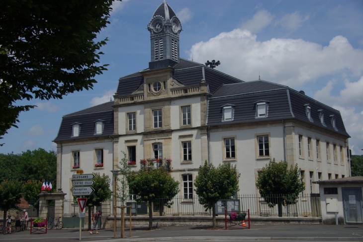 Ecole primaire - L'Isle-sur-le-Doubs
