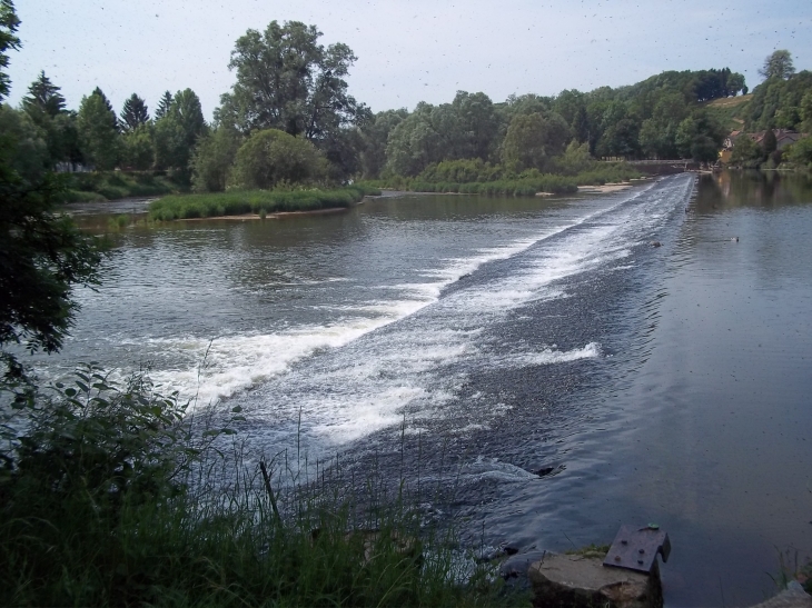 Au  barrage  - L'Isle-sur-le-Doubs