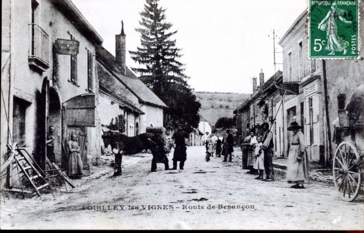 Route de Besançon, vers 1912 (carte postale ancienne). - Pouilley-les-Vignes
