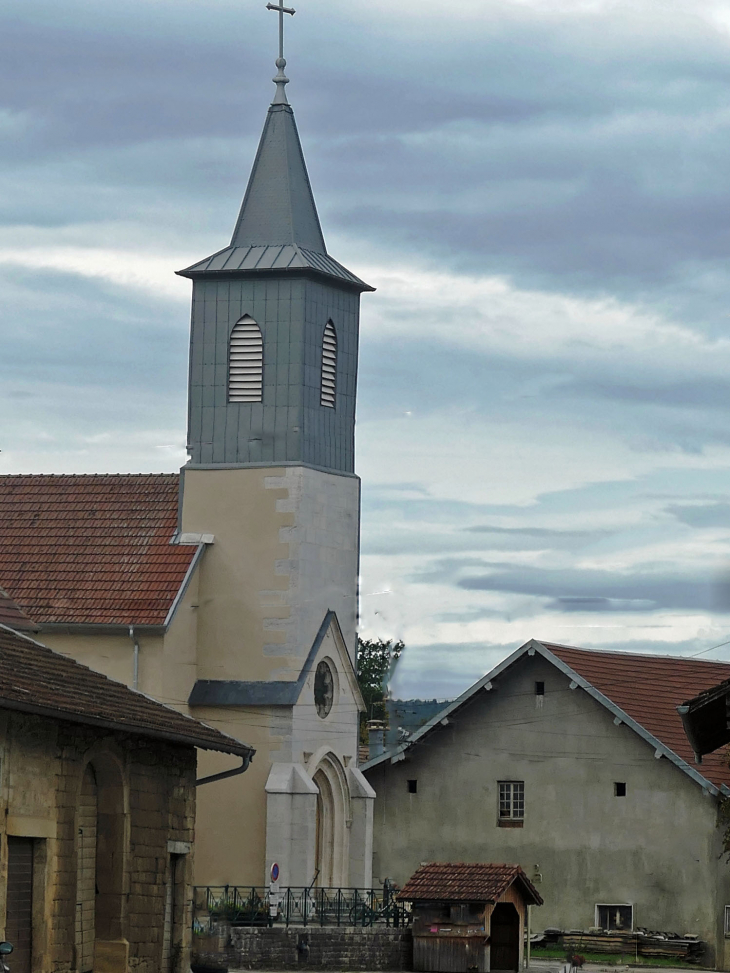 L'église dans le centre du village - Silley-Amancey