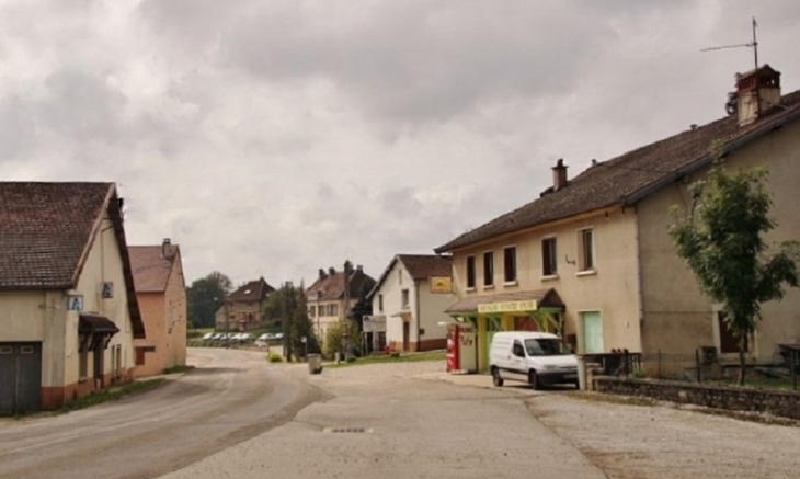 Le Village - Le Pasquier