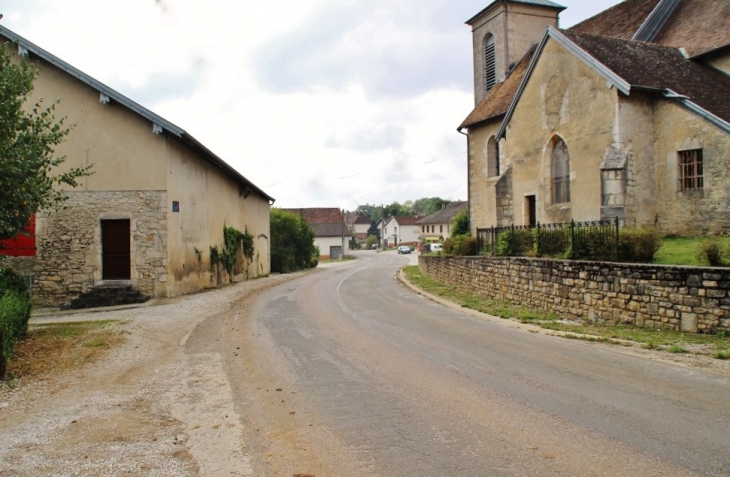 Le Village - Le Pasquier