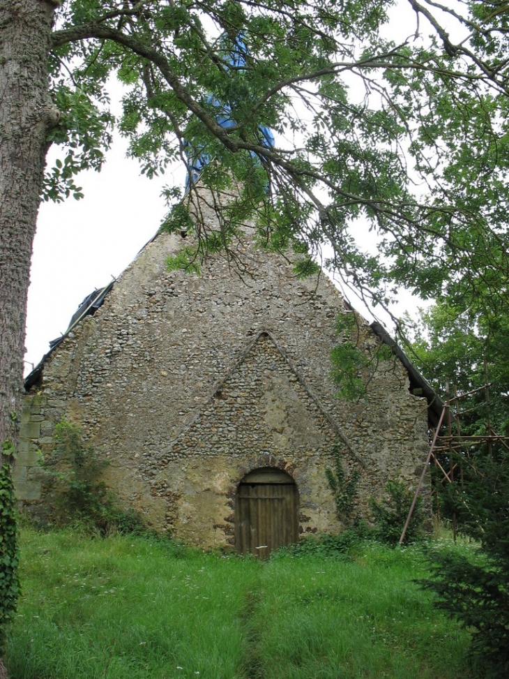 Façade ouest de l'église Saint-Cyr et Sainte-Julitte - Beaumesnil