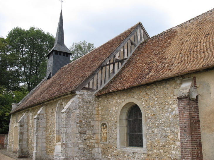 Eglise Saint-Pierre - côté sud - Bérengeville-la-Campagne