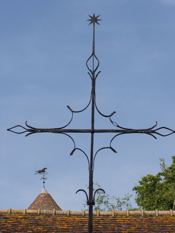 Croix de cimetière - Champigny-la-Futelaye