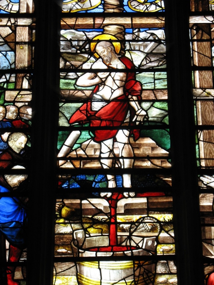 Célèbre vitrail du Christ au Pressoir - Conches-en-Ouche