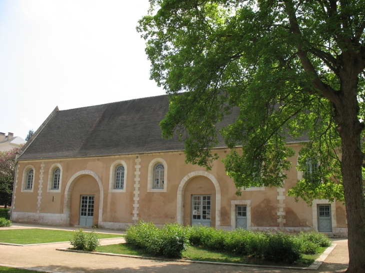 Vue de l'ancienne église Saint-Jacques des Capucins - Évreux