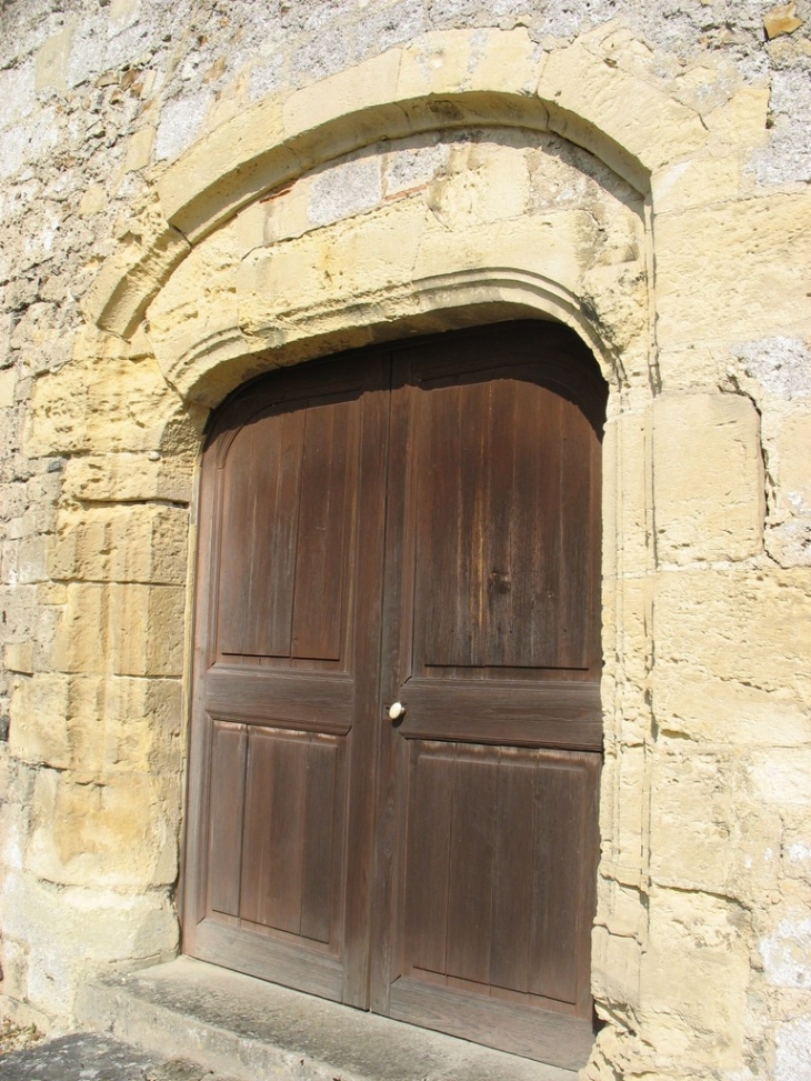 Porte ouest de l'église Saint-Georges - Fiquefleur-Équainville