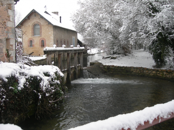 Le moulin  - Fontaine-sous-Jouy