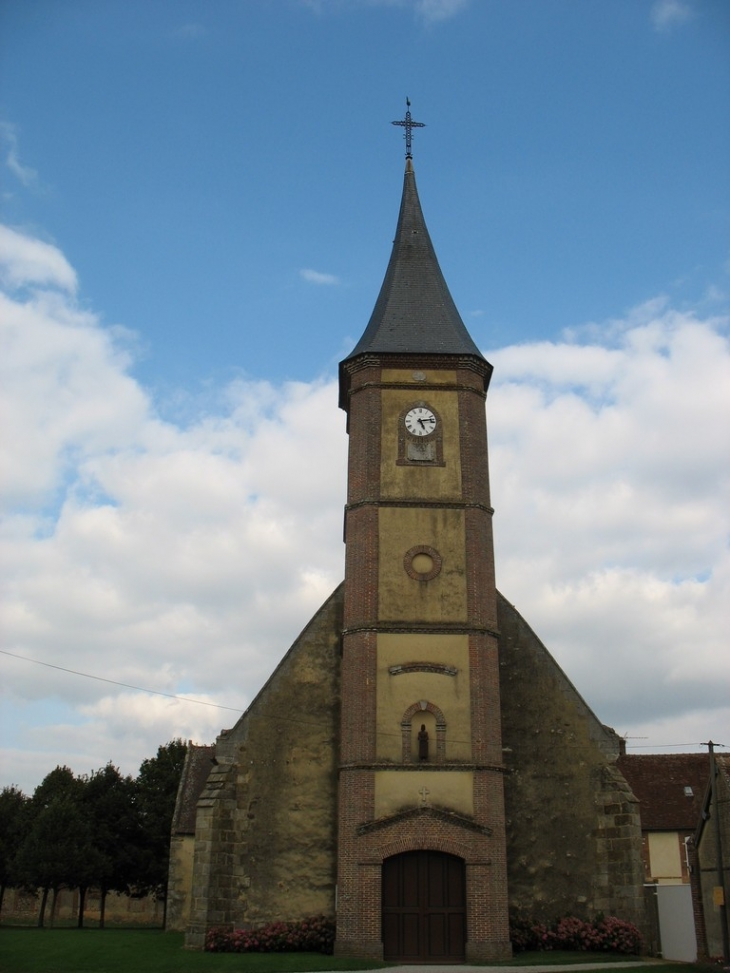 Façade de l'église Saint-Laurent - Gournay-le-Guérin
