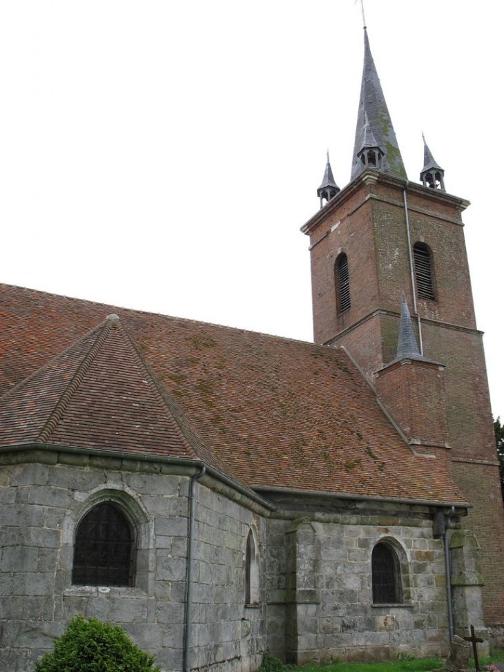 Eglise saint-André et son clocher en briques - La Roussière