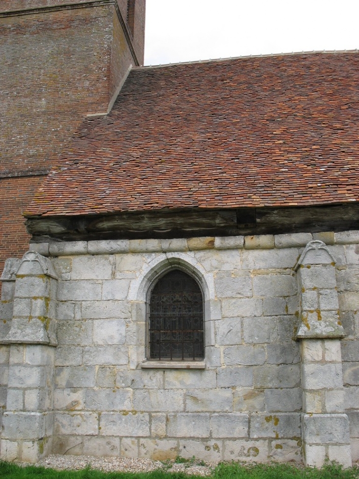 Détails du mur Sud de l'église - La Roussière