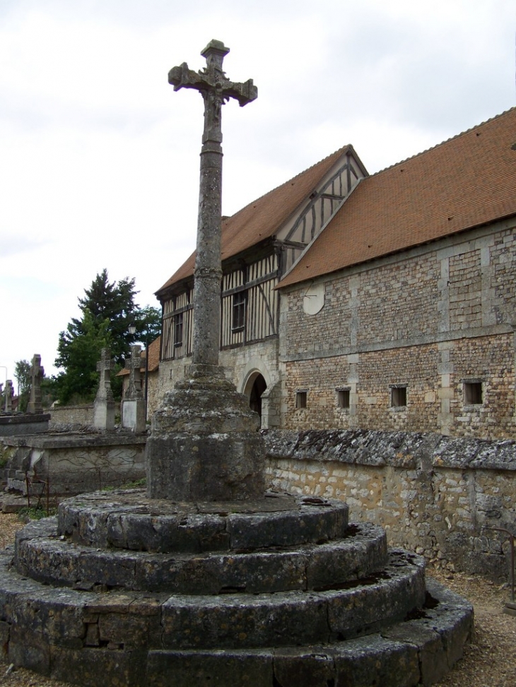 Croix de cimetière - Le Mesnil-Jourdain