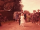 Photo suivante de Le Tilleul-Othon Didier et Chantal LEFEVRE en Mariée Rue de l'Ecole pour la Fête de la Moisson