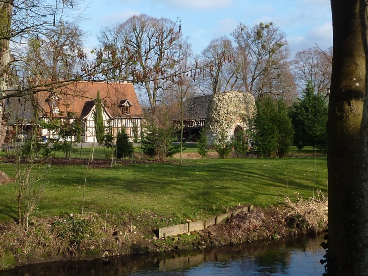 Maison sur les bords de l'Iton - Normanville