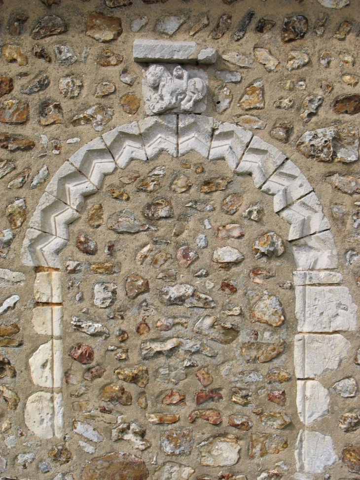 Ancienne porte romane - Saint-Pierre-des-Ifs