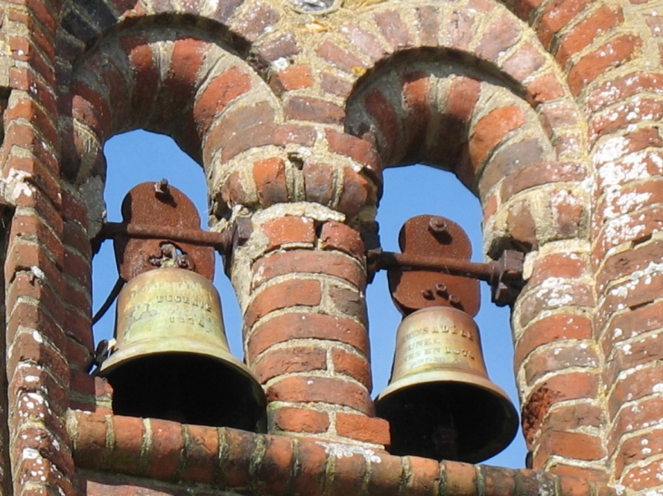 Les deux cloches EUGENIE et ADELE - Saint-Sylvestre-de-Cormeilles