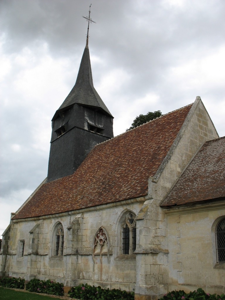 Chevet sud de l'église Saint-Martin - Tilleul-Dame-Agnès