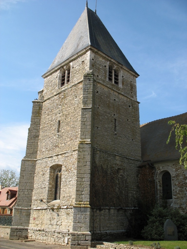 Clocher de l'église Saint-Léger - Villegats