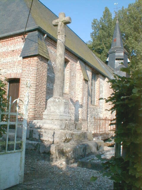 L'Eglise et le Calvaire de BRETTEVILLE SAINT LAURENT - Bretteville-Saint-Laurent