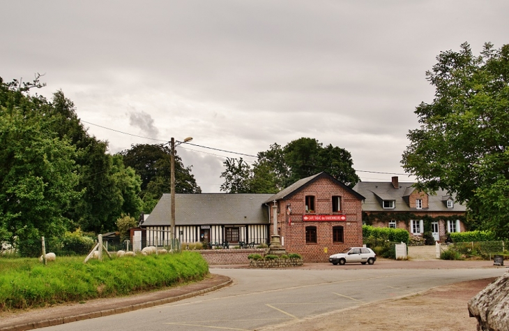 La Commune - Crasville-la-Rocquefort