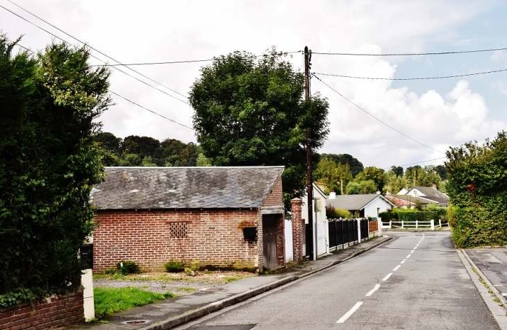 Le Village - Épouville