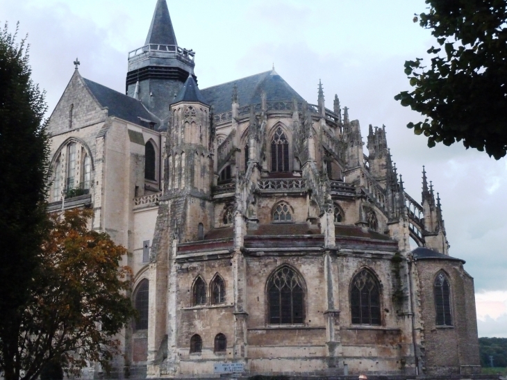 Le chevet de l'église Notre Dame et Saint Laurent  - Eu