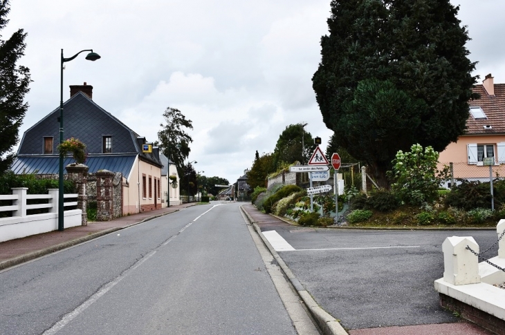 Le Village - Froberville