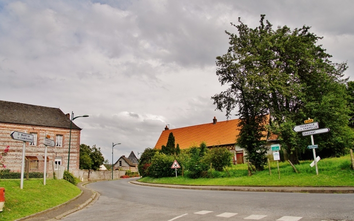 Le Village - Glicourt