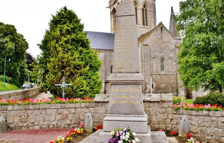 Monument-aux-Morts - Le Bourg-Dun