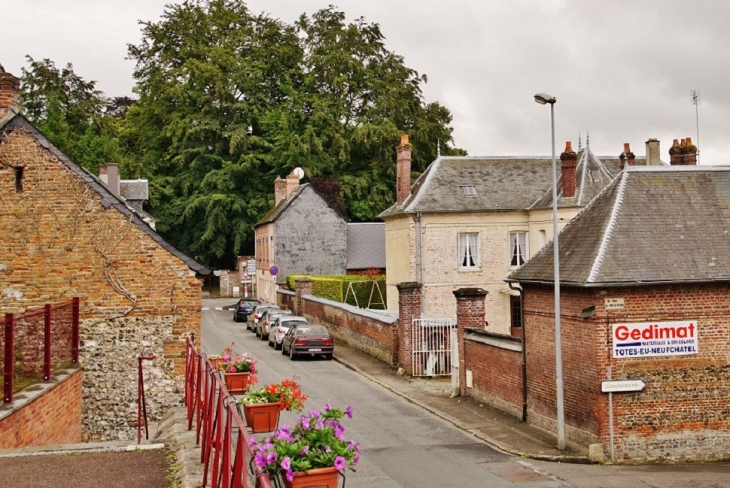 La Commune - Longueville-sur-Scie