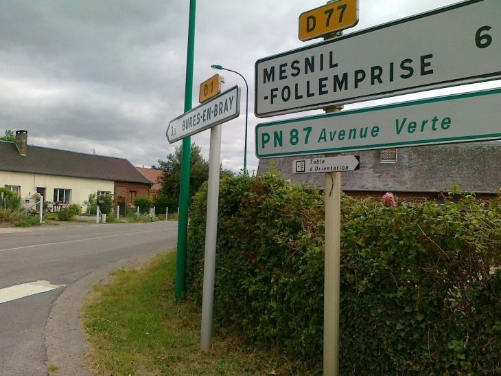 Quatre routes a Osmoy - Osmoy-Saint-Valery