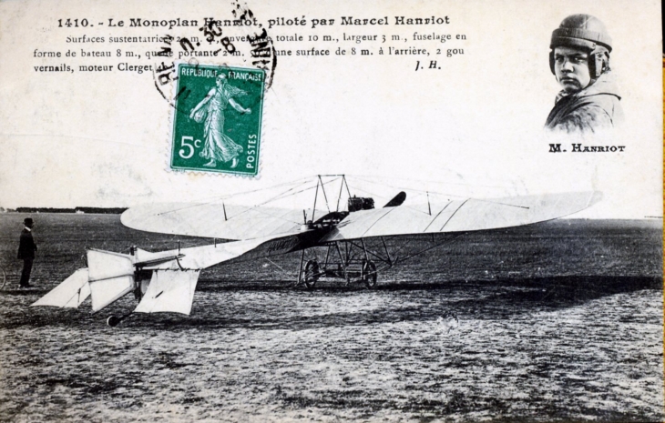 Le Monoplan Hanriot, piloté par Marcel Hanriot - 17 juin 1910 - Grande semaine d'aviation de Rouen (carte postale ancienne).
