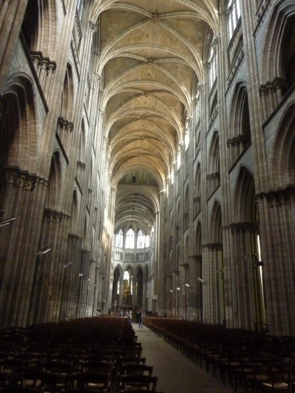 La cathédrale - la nef - Rouen