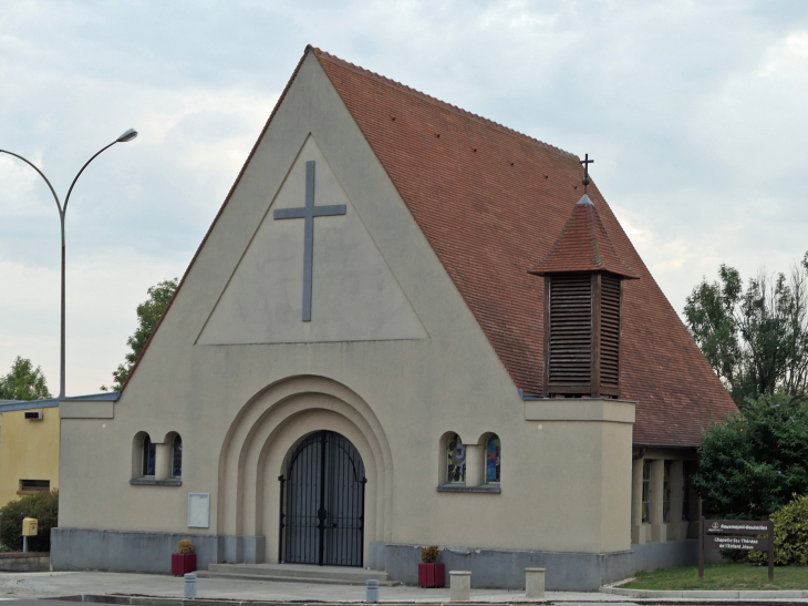 La chapelle Sainte Thérèse de l'Enfant Jésus - Rouxmesnil-Bouteilles
