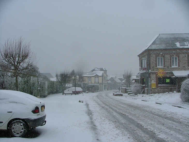 Neige...à quelques jours du printemps ! - Saint-Pierre-en-Port